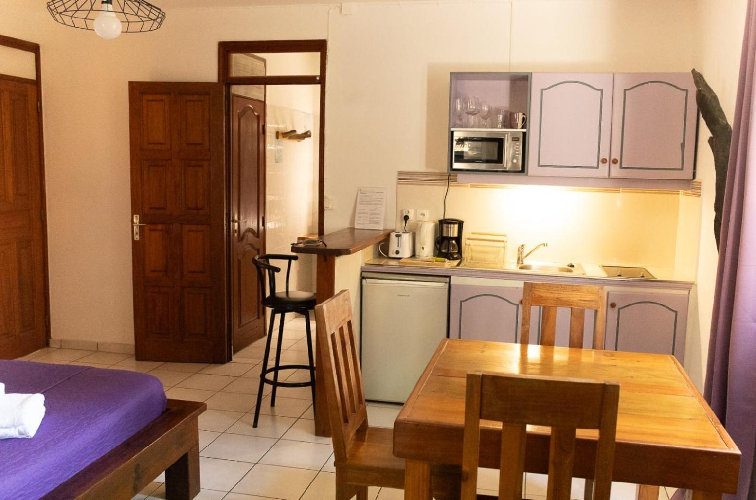 Gites Rose Des Vents Deshaies Exterior photo