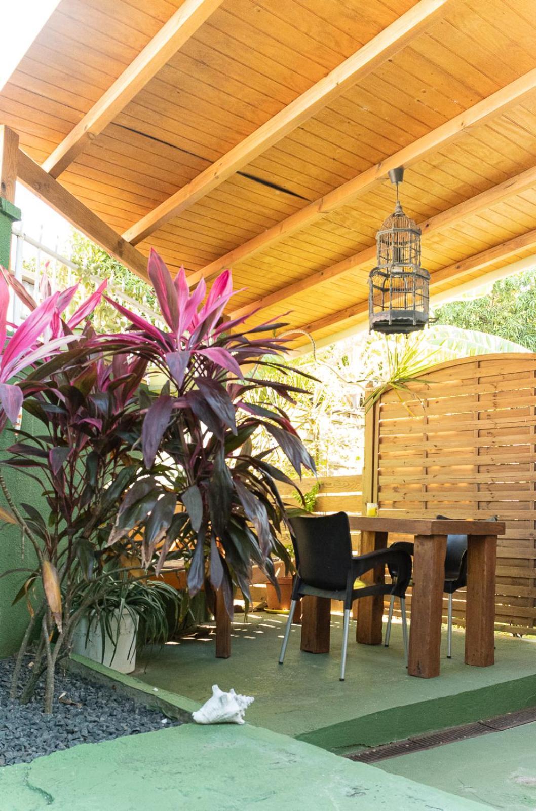 Gites Rose Des Vents Deshaies Exterior photo