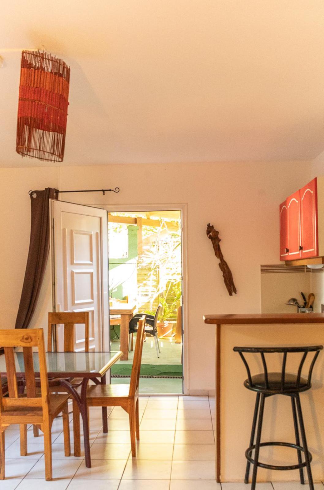 Gites Rose Des Vents Deshaies Exterior photo