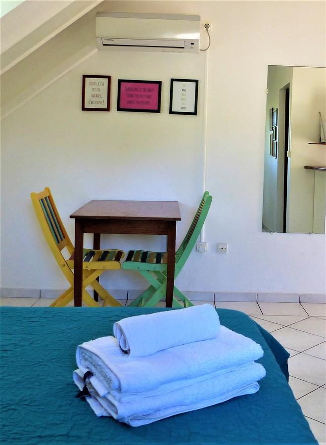 Gites Rose Des Vents Deshaies Room photo