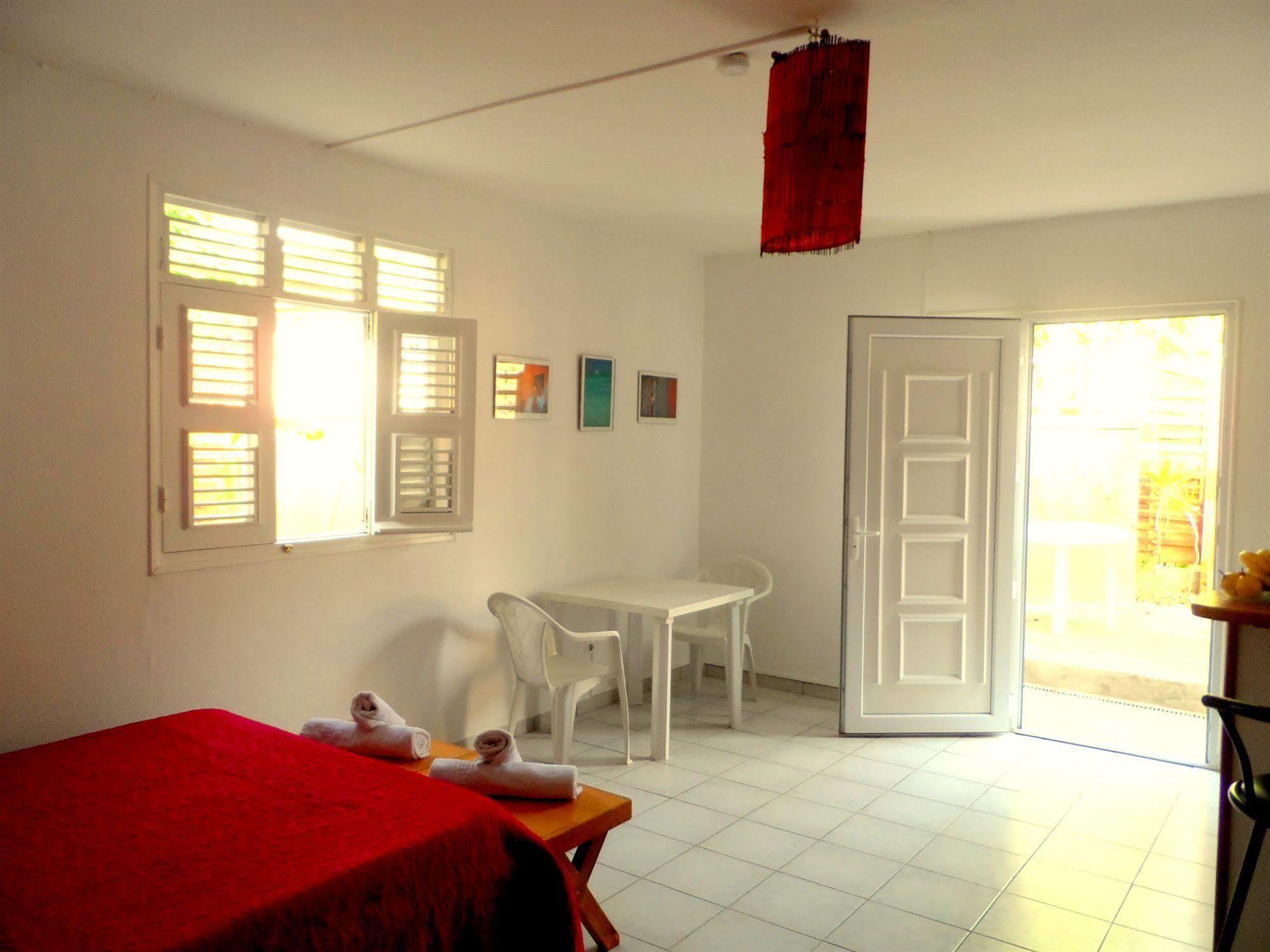 Gites Rose Des Vents Deshaies Exterior photo